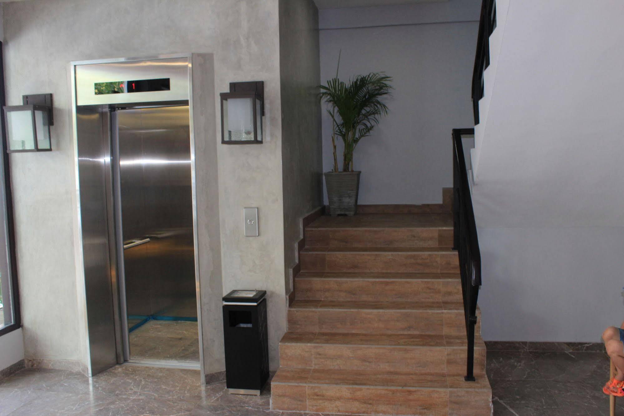 Eatern Hotel Batam Luaran gambar